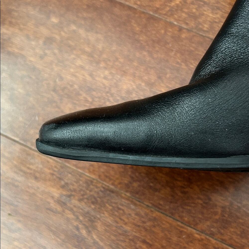 Caressa Sleek Retro 90s Black Leather Heeled Boots with Square Toes, Size 6 - Picture 7 of 16